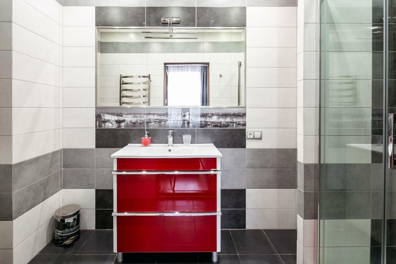 Bv Apartments Exquisite Liov Exterior foto